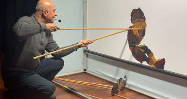 Geleneksel Türk Gölge Oyunu 'Karagöz' Yeni Nesille Buluşuyor