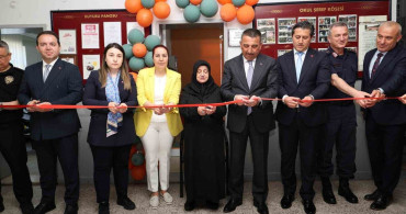 Gelik İlkokulu'na Anlamlı Kütüphane Açıldı