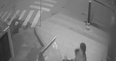 Genç, Arkadaşına Sinirlendiği İçin Elektrik Panosuna Saldırdı