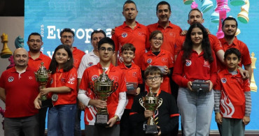 Genç Satranççılar Avrupa Şampiyonası'ndan 4 Madalya ile Döndü