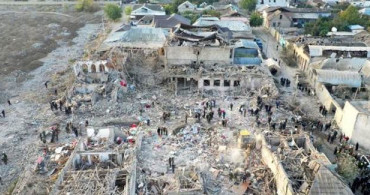 Gence'deki Yıkımın Boyutu Gün Ağarınca Ortaya Çıktı