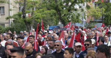 Gençler Cumhuriyet'e Sahip Çıkıyor