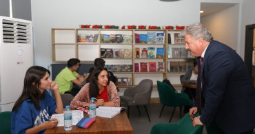 Gençler için Akıl Küpü Kütüphaneleri: Geleceğe Hazırlık Merkezi