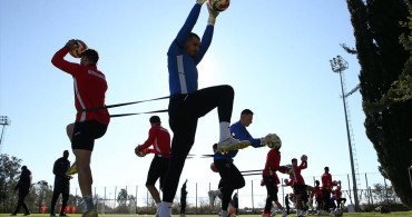 Gençlerbirliği Antalya'da Kamp Yapıyor