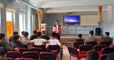 Gençlere dijital güvenlik eğitimi verildi