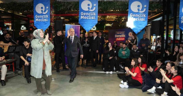 Gençlerle Buluşma Programı Ümraniye'de Gerçekleşti