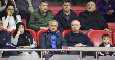 Gençlik Haftası Kapsamında Voleybol Turnuvası Başladı