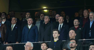 Gençlik ve Spor Bakanı Osman Aşkın Bak Fenerbahçe - Beşiktaş Derbisi'ni İzledi