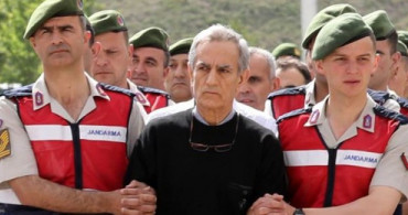 Genelkurmay Çatı Davasında Akın Öztürk'e 141 Kez Ağırlaştırılmış Müebbet Hapis Verildi