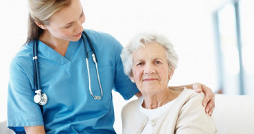 Geriatri Nedir? Hangi Hastalıklara Bakar?