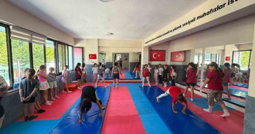 Germencik'te Çocuklar Cimnastik Kurslarında Hem Eğleniyor Hem Gelişiyor
