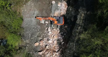 Geyve'de Şiddetli Yağış Sonrası Heyelan ve Yol Çökmeleri