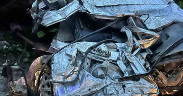 Giresun'da Yamaçtan Yuvarlanan Araçta Sürücü Yaralı Kurtuldu