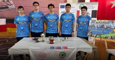 Girit’te Türk Fırtınası: Robotik Olimpiyatlarında Dünya Birinciliği Geldi