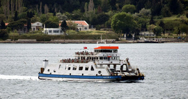 Gökçeada ve Bozcaada'da Feribot Seferleri İptal Edildi