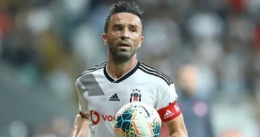 Gökhan Gönül Beşiktaş'a Veda Etti