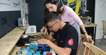 GÖKTİM Akademi ile Teknoloji Hamlesine Katılan Lise Öğrencileri