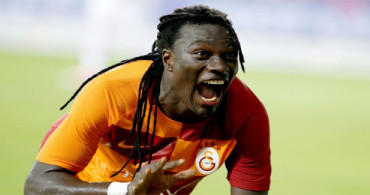 Gomis'ten Galatasaray Paylaşımı: İstanbul Hala Sarı Kırmızı. Kutlamalar Devam Ediyor!