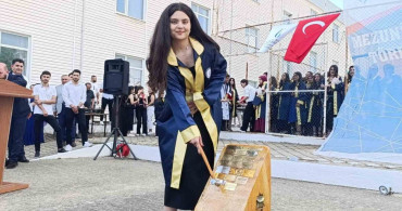 Gördes MYO Mezuniyet Töreni Coşkuyla Gerçekleşti