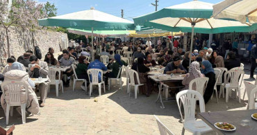 Gördes Sanayi Sitesi'nde 17. Geleneksel Hayır Yemeği Düzenlendi