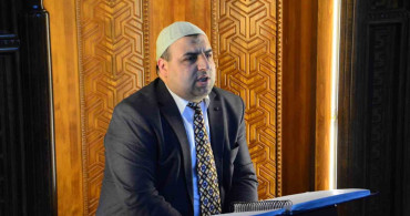 Görme Engelli Müezzin: Kur’an Okumak Engel Tanımaz