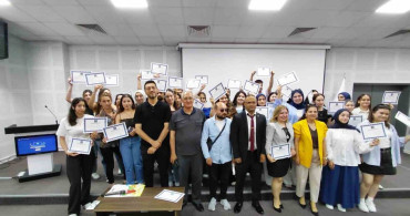 Görme engelli öğrencilerin üniversite yolculuğuna büyük destek