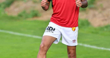 Göztepe teknik direktörü stanimir stoilov transfer çalışmalarını sürdürüyor