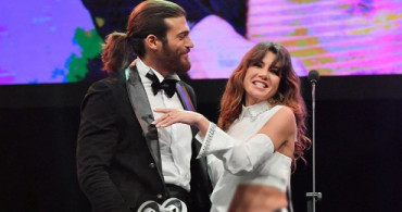 GQ Men Of The Year 2018 Ödülünü Almaya Giden Can Yaman'ın Demet Özdemir Hareketi Dikkatlerden Kaçmadı