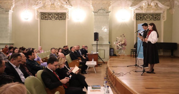 Gürcistan'da Kültür Harmanı Şiir Programı Düzenlendi