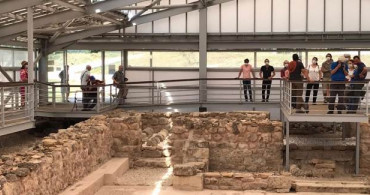 Hadrianaupolis Antik Kenti’nde Ziyaretçi Yoğunluğu