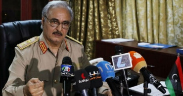 Hafter Kendisini 'Devlet Başkanı' İlan Etti