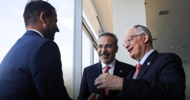 Hakan Fidan İle Yunan Cumhurbaşkanı Arasında Sıcak Temas