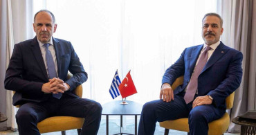 Hakan Fidan ve Yorgo Gerapetritis Sofya'da Bir Araya Geldi