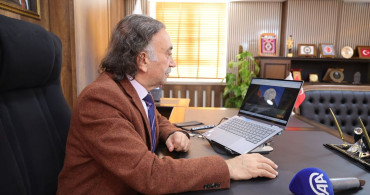 Hakkari Üniversitesi Rektörü Yılın Kareleri Oylamasında