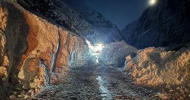 Hakkari-Van Kara Yolu Çığ Nedeniyle Kapanmıştı, Açıldı