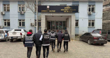 Hakkâri'de 12 Aranan Şahıs Yakalandı