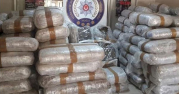 Hakkari'de 29 Kilo 320 Gram Uyuşturucu Ele Geçirildi