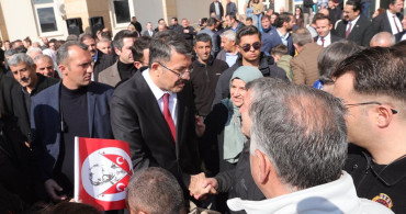 Hakkari'de Ali Çelik İçin Uğurlama Töreni