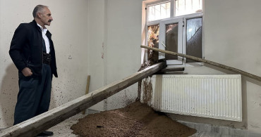 Hakkari'de Heyelan Felaketi: Bir Ev Zarar Gördü