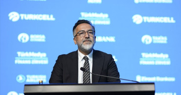 Halkbank Genel Müdürü Osman Arslan, Ekonomi Zirvesi'nde Sürdürülebilir Büyümeyi Vurguladı