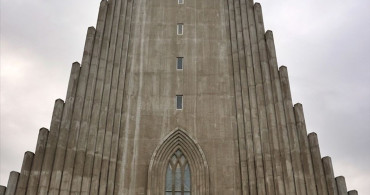 Hallgrimskirkja: İzlanda'nın Yanardağı Esinlenen İkonik Kilisesi