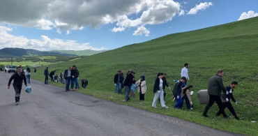 Hanak’ta çevre bilinci için toplu çöp toplama etkinliği