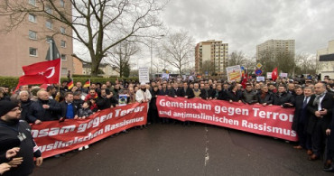 Hanau'da Binlerce Kişi Irkçı Terör Saldırısına Karşı Bir Araya Geldi
