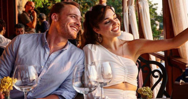 Hande Erçel Dünyaca Ünlü Yıldızdan Kabul Aldı!