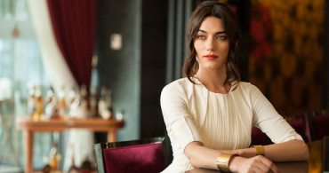 Hande Subaşı'dan Büyük Rest!
