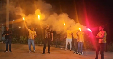 Hasköy Taraftarlarından Muşspor'a Meşaleli Destek