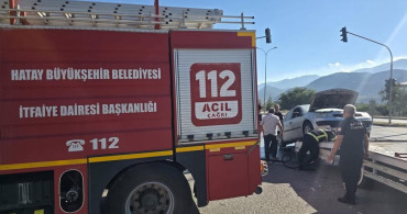 Hassa'da seyir halindeki otomobil yangını kontrol altına alındı