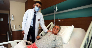 Hastanede Hayatının Şokunu Yaşadı! Karnından 10 Kiloluk Kitle Çıktı!