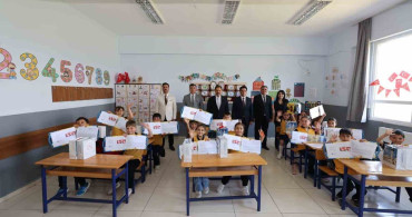 Hatay'da 368 bin 320 öğrenci karne heyecanı yaşadı