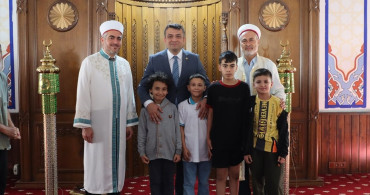 Hatay'da 49 Yılın Ardından Duygu Dolu Veda
